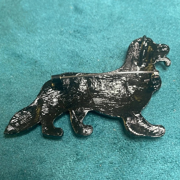 Cute Maroon Polka Dot Dog Brooch - Picture 4 of 5